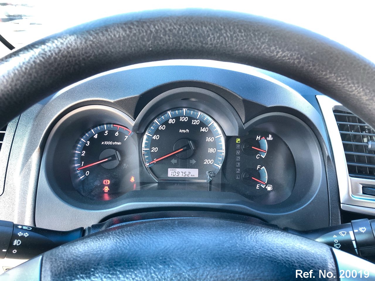  Toyota / Fortuner Stock No. 20019